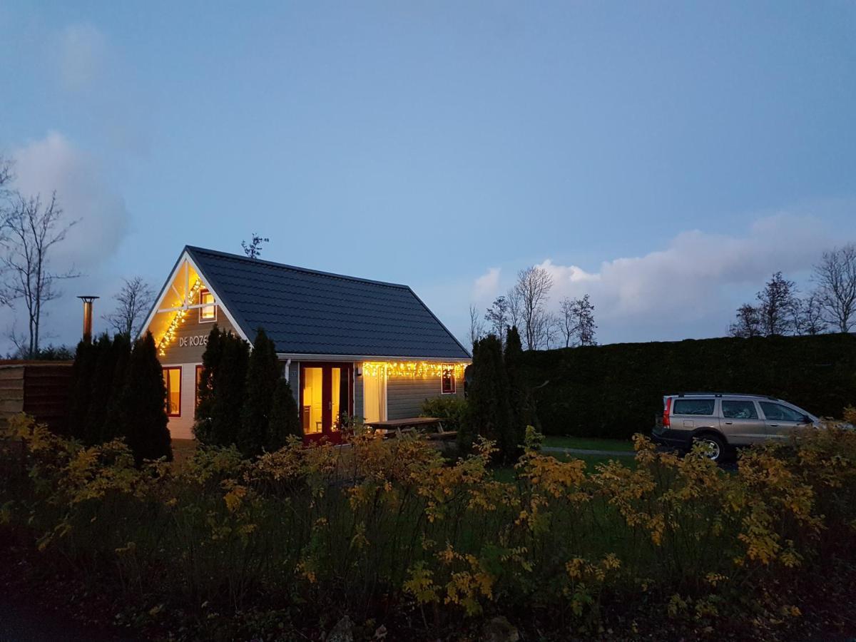 De Rozenbottel Villa Tzummarum Exterior foto